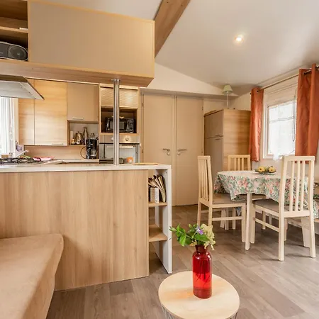 O Petit Lieu 3*
